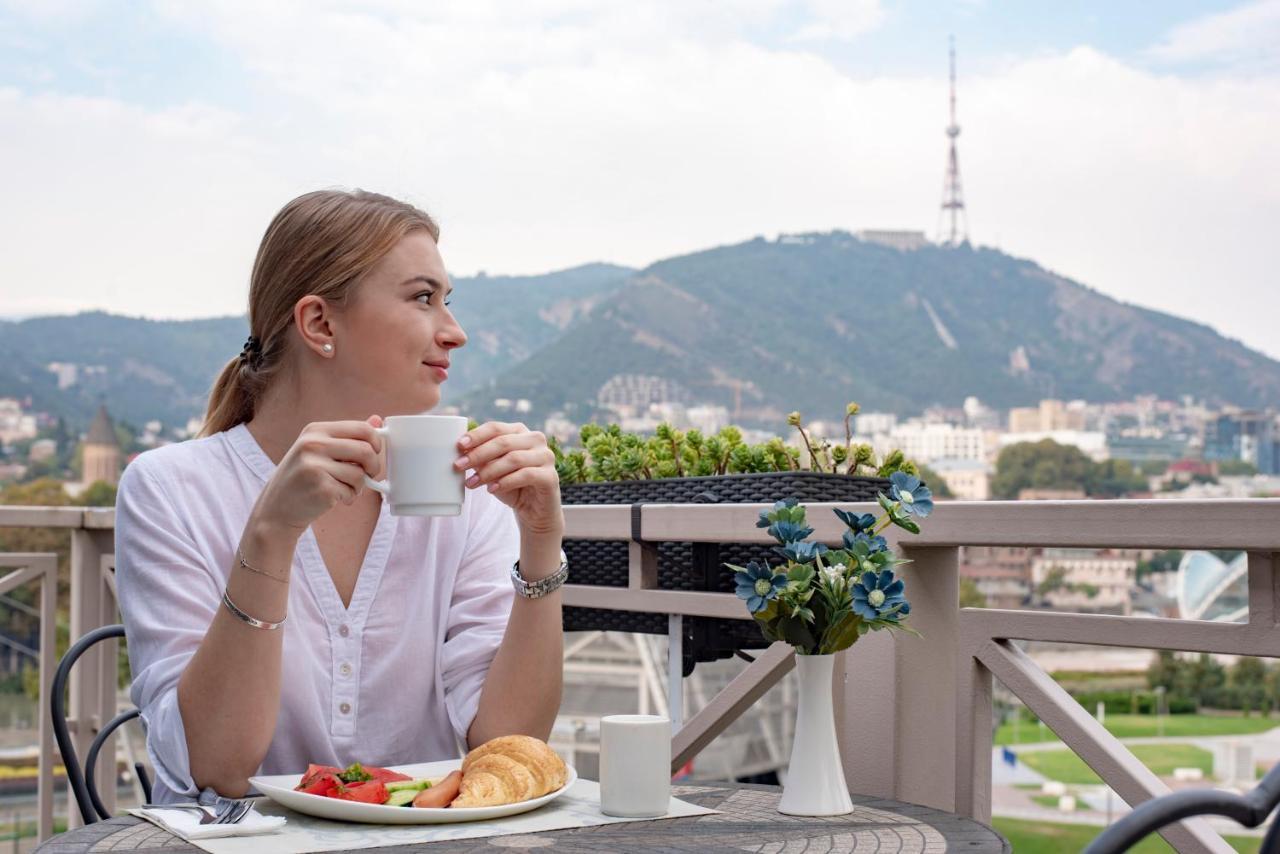 Hotel Rikhe Monika Tbilisi Exterior foto